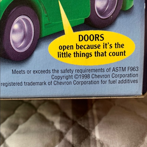 Kelly Kompact-The Chevron Cars Vintage Collectible 1998 - Picture 5 of 6